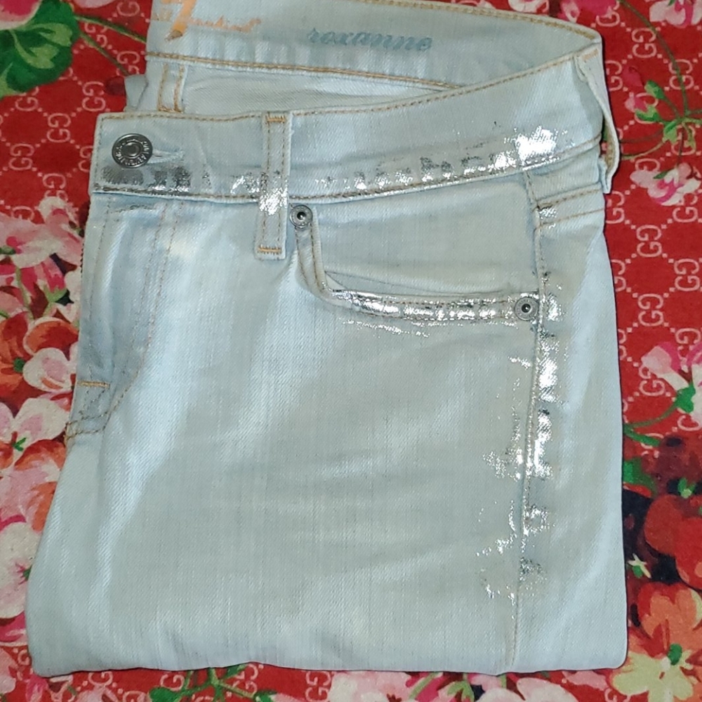 7 for all mankind